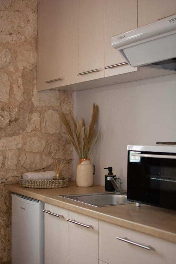 Noemie Studios Athánion Extérieur photo